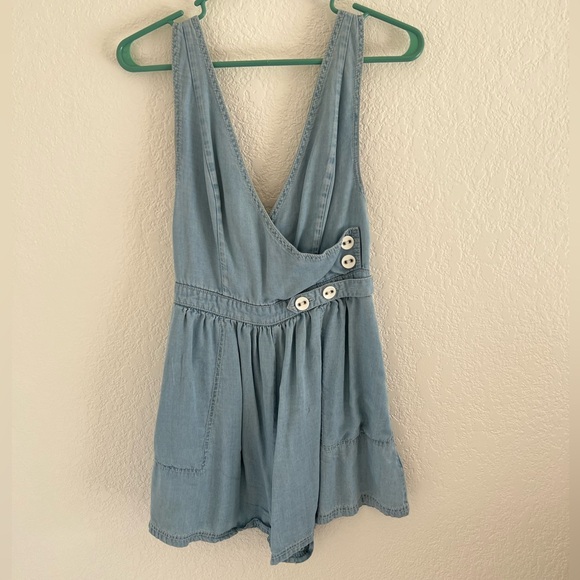 Urban Outfitters Romper - Picture 2 of 6